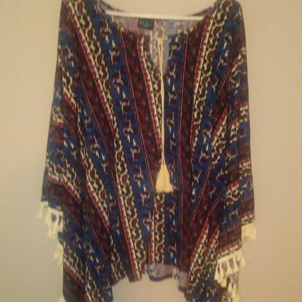 Rue Poncho fits L to 2xl